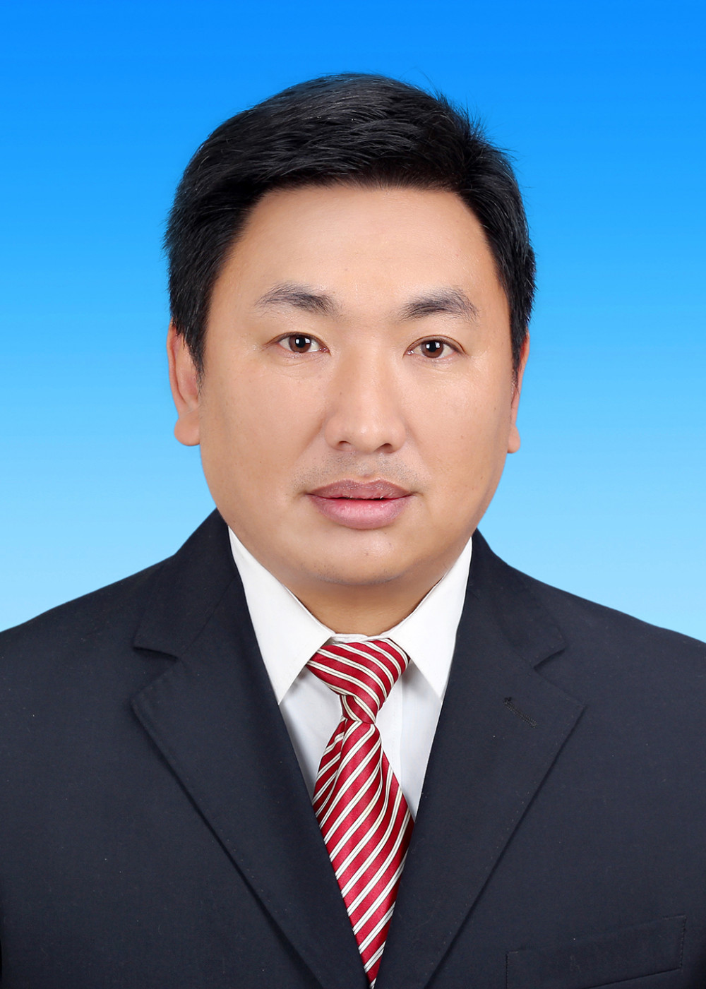 陈 强